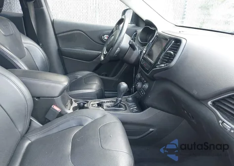 2019 Jeep Cherokee Limited 4X4 from USA, damaged, VIN 1C4PJMDN1KD149179